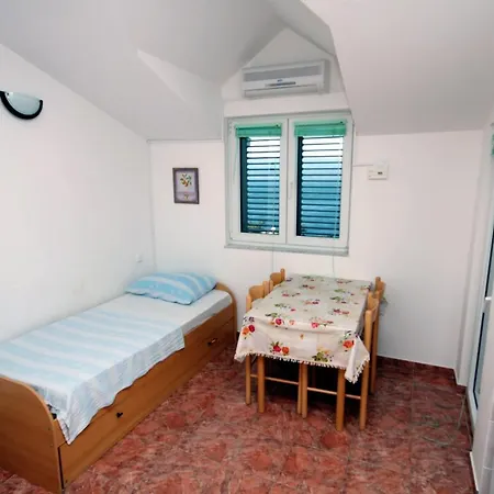 Apartments By The Sea Balica Rat, Omis - 4868 Celina Zewnętrze zdjęcie