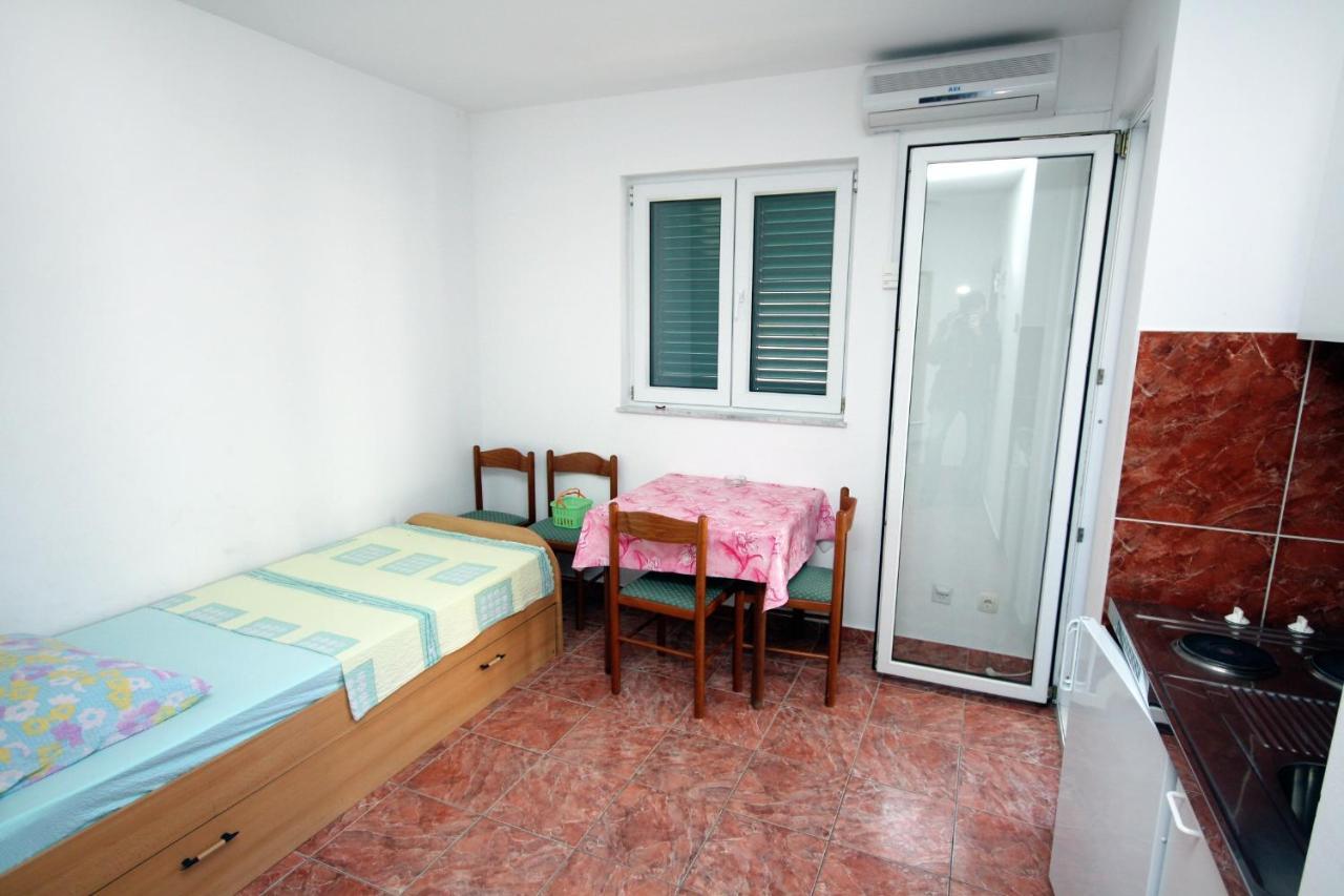 Apartment By The Sea Balica Rat, Omis - 4868